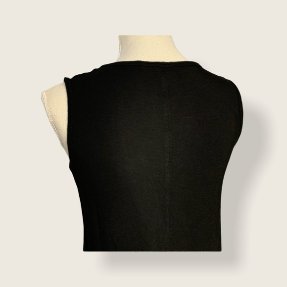 Basic Black Tank - Picture 4 of 9
